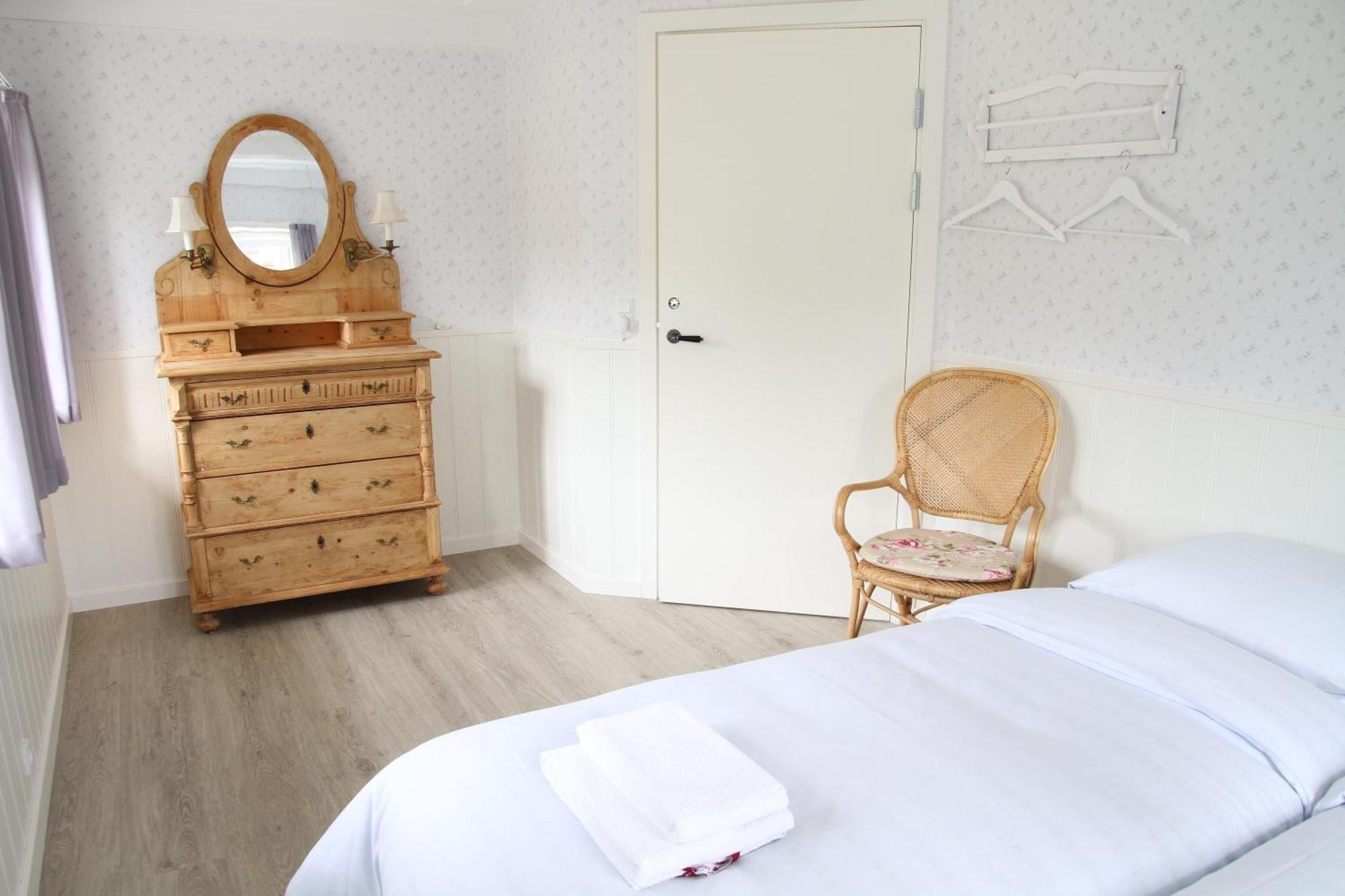 Blabjerggaard - Hennebysvej 60 Aparthotel Henne Strand Bagian luar foto